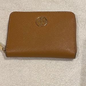 Tory Burch Change Mini Wallet